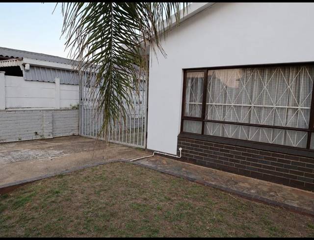 3 BEDROOM HOUSE FOR SALE IN MEREBANK